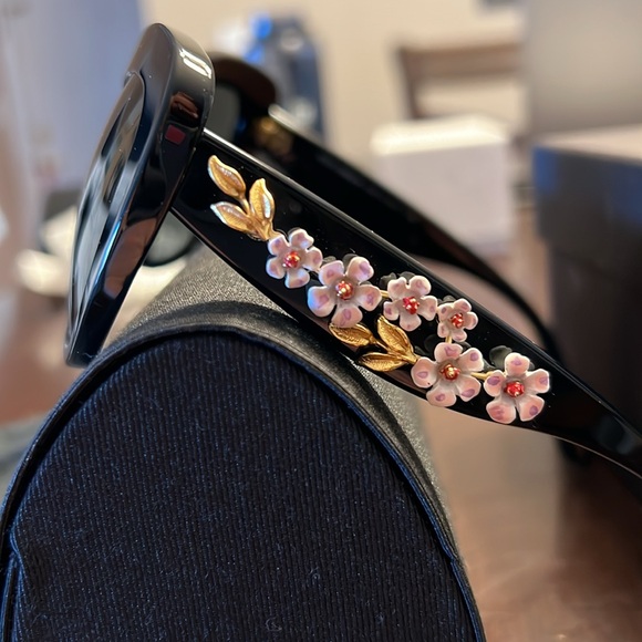 Dolce & Gabbana Rose Sunglasses - Picture 3 of 6